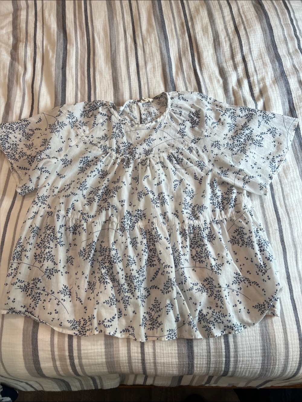 100% cotton Floral Short-Sleeve Peplum Blouse